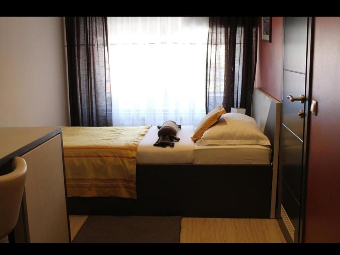 Motel Korzo Bihać Habitación foto